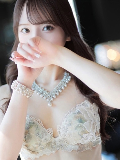 ゆあ　至福の贅沢感を届ける美女2