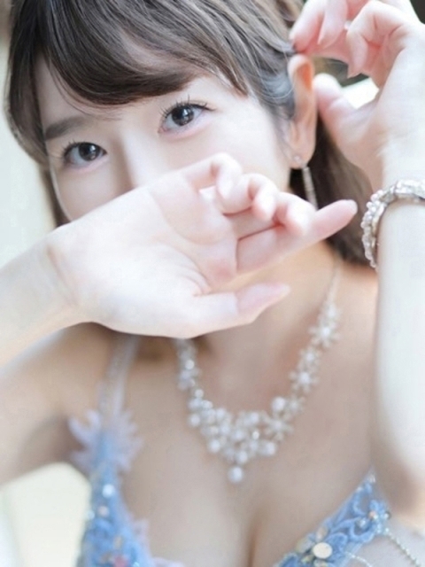 ももこ　愛溢れる癒し美女4